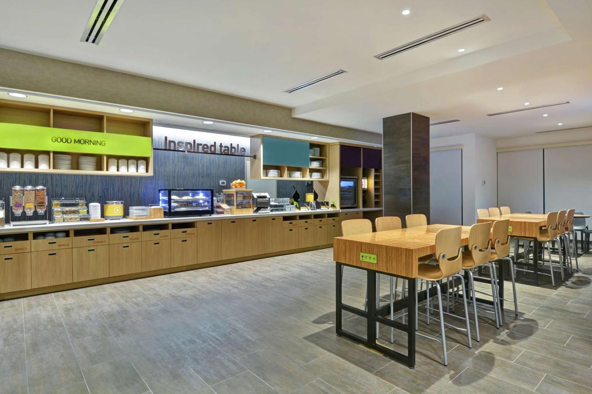 Home2 Suites By Hilton West Palm Beach Airport Cloud Lake Экстерьер фото