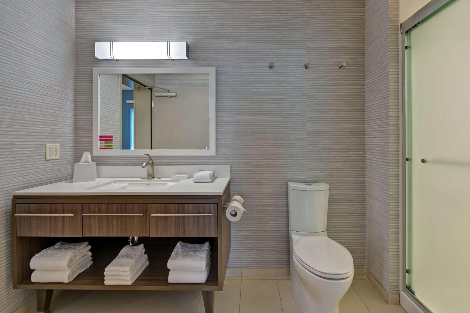 Home2 Suites By Hilton West Palm Beach Airport Cloud Lake Экстерьер фото
